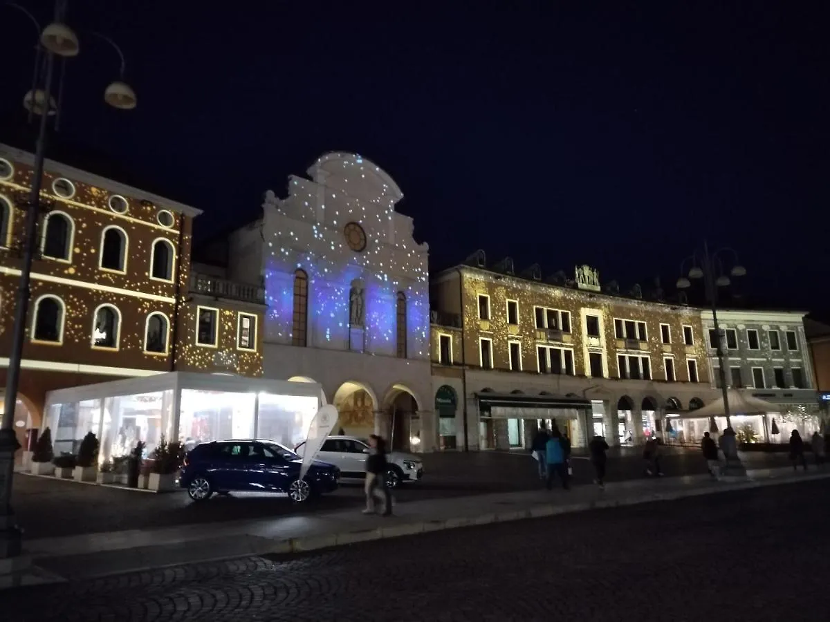 Il Vicolo_Carinissimo Appartamento In Centro Storico, Zona Giorno Mansardata Belluno